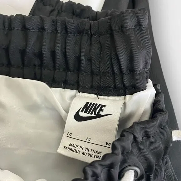 Nike Sportswear Water Repellent Woven Black Pants Mens size M New DD6057-010 (b) - Picture 10 of 12